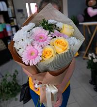 Букет цветов из:  Герберы, Розы и Хризантемы в Игре